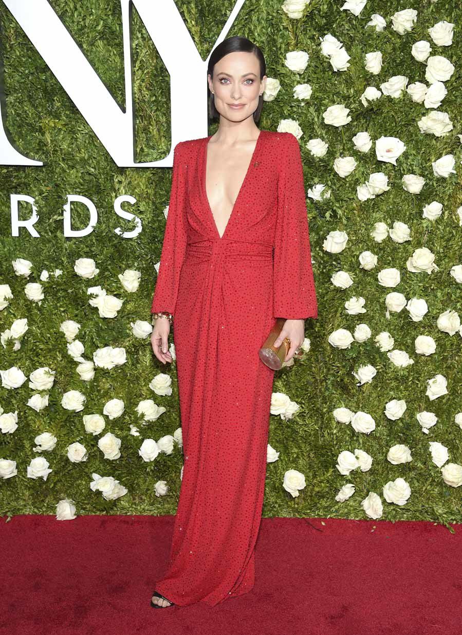 1. Olivia Wilde con un impresionante vestido joya de Michael Kors.
