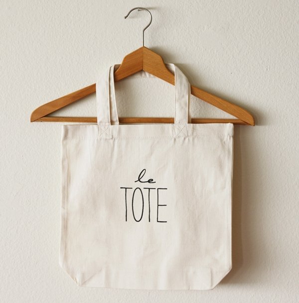 Los tote bags se convierten en el must have de la temporada