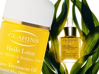Clarins lanza aceites para el rostro 100% puros extractos de plantas 