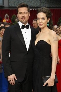 Brad Pitt desea aumentar el clan brangelina