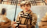 Romeo Beckham gana 70.000 dólares por su trabajo como modelo