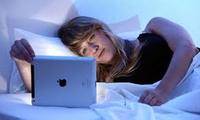 Las 'tablets' y las pantallas luminosas puden alterar el sueño
