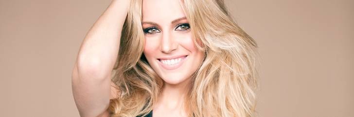 Edurne regresa a España satisfecha