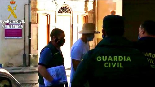 Nacho Vidal en libertad tras comparecer en el juzgado en una causa por homicidio imprudente
