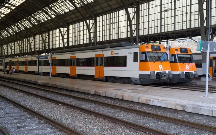 Gratuidad en transporte público para menores de 15 años y descuentos para otros usuarios
