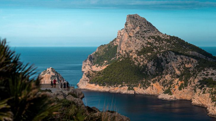 ¿Qué tiene España que los europeos se pelean por venir en verano?