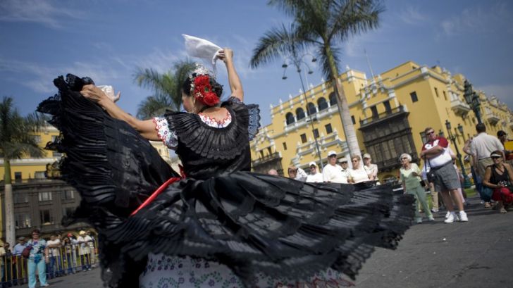 Viajamos hasta Perú para celebrar el Día Mundial del Folclore