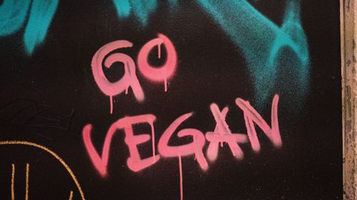 Un estudio sugiere que las personas veganas tienen un riesgo bajo de padecer trastornos alimentarios