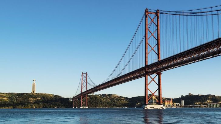Lisboa estrena el Centro Interpretativo del Puente 25 de abril