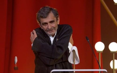 Adolfo Domínguez galardonado con el Premio de Honor de la Academia de la Moda Española