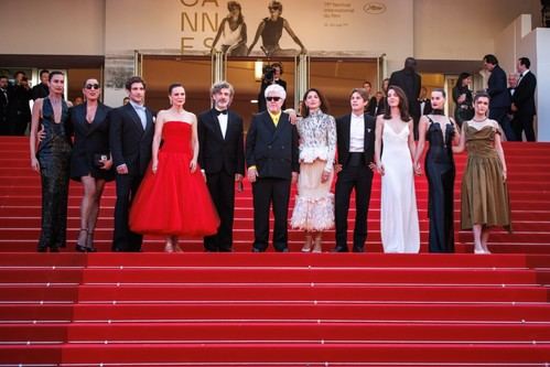 'Amarga Navidad' de Almodóvar triunfa en Cannes y se estrena en Movistar Plus el 10 de julio