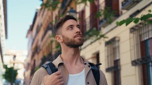 La 2 lanza la serie documental 'Esto es España' con Enrique Alex