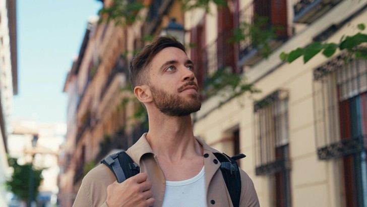 La 2 lanza la serie documental 'Esto es España' con Enrique Alex