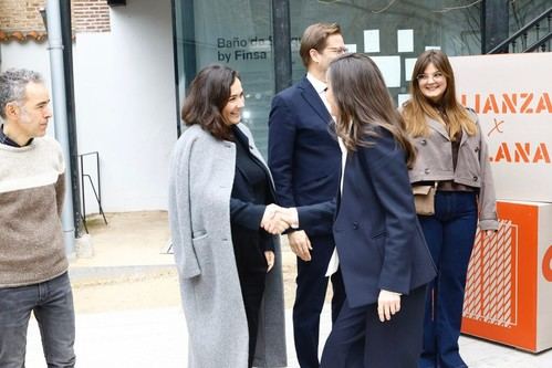 Adolfo Domínguez respalda la iniciativa para revitalizar la lana española