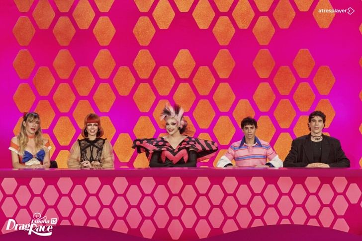 Las reinas de 'Drag Race España' desafían su creatividad con Abril Zamora este domingo